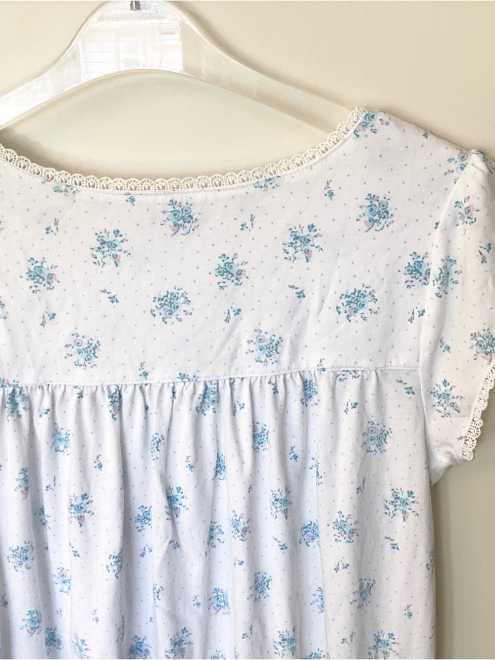 Eileen West Short Sleeve Knee Length Floral Nightgown - White/Blue - S - Picture 6 of 9